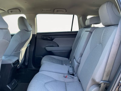 2023 Toyota Highlander LE