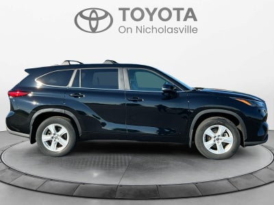 2023 Toyota Highlander LE
