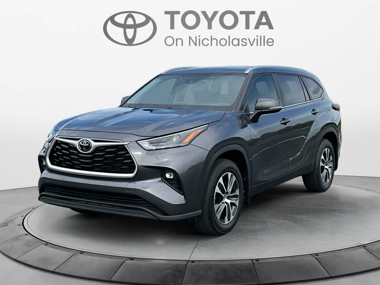2024 Toyota Highlander XLE