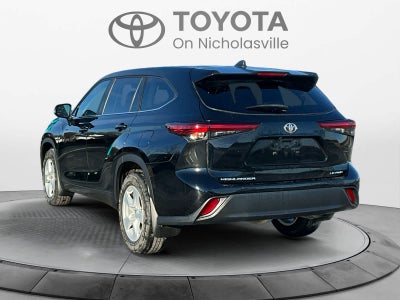 2023 Toyota Highlander LE