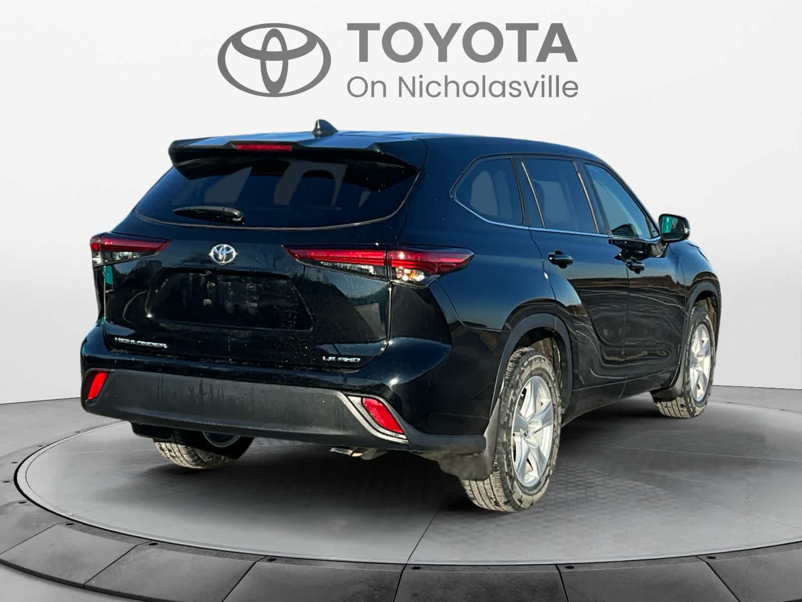 2023 Toyota Highlander LE