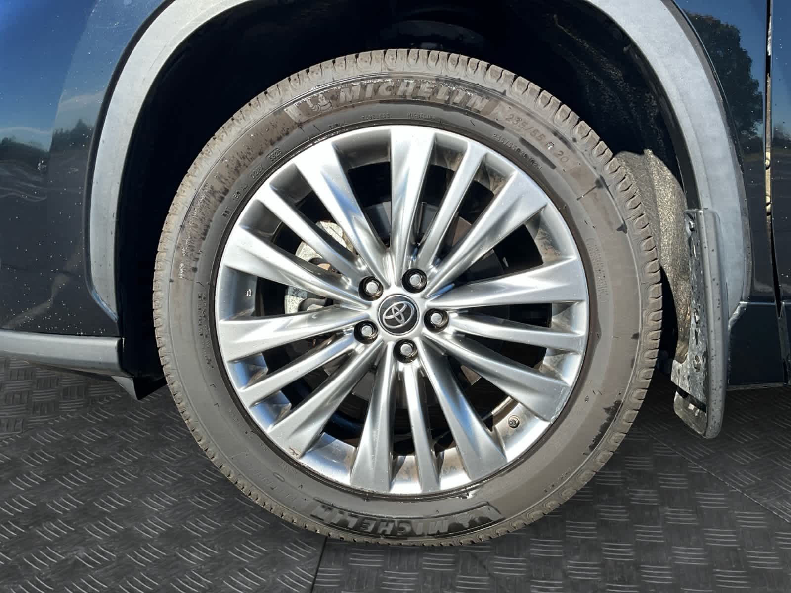 2023 Toyota Highlander Platinum