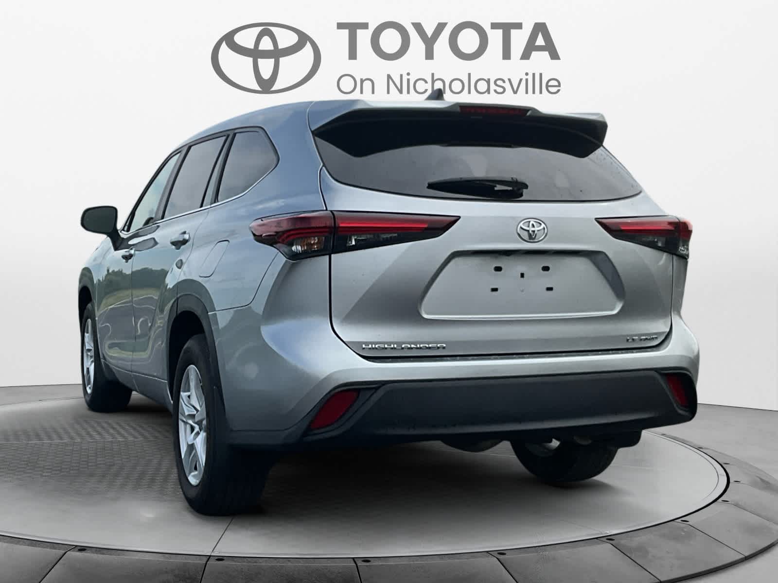 2024 Toyota Highlander LE