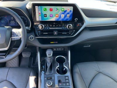 2026 Toyota Highlander Platinum