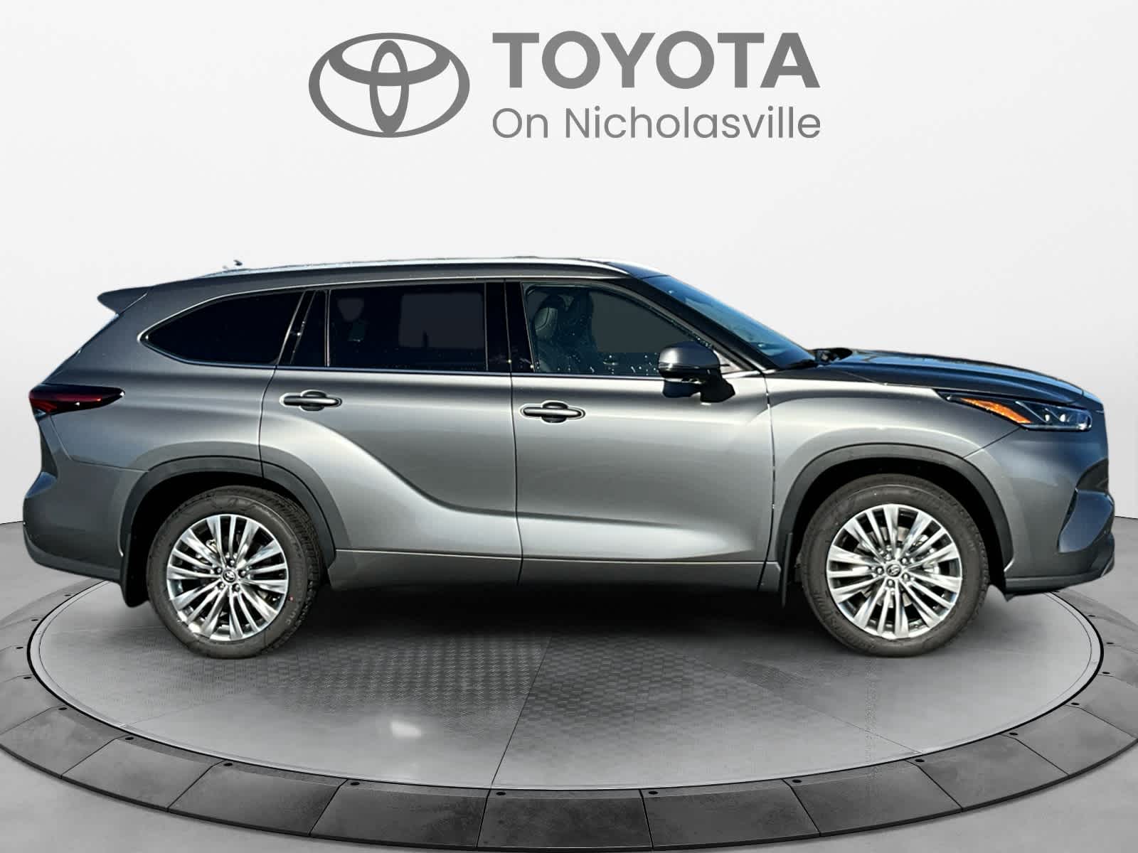 2026 Toyota Highlander Platinum
