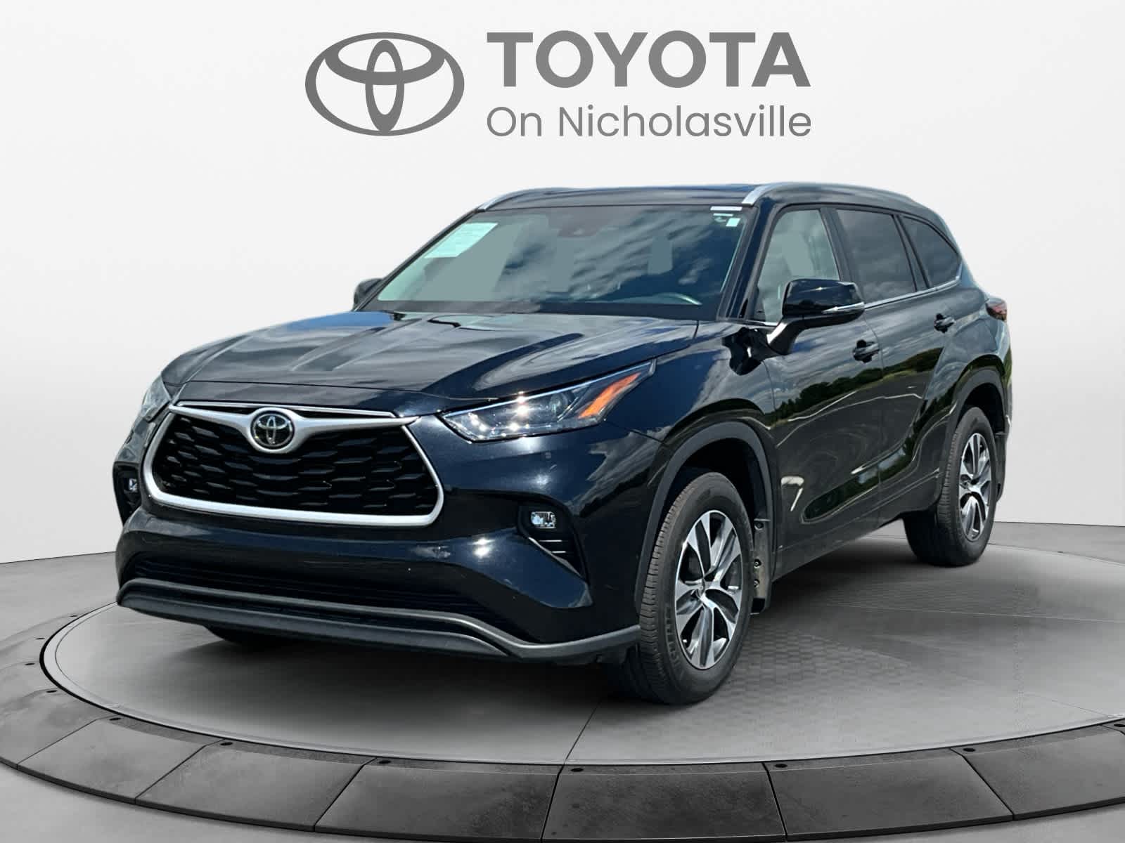 2024 Toyota Highlander XLE