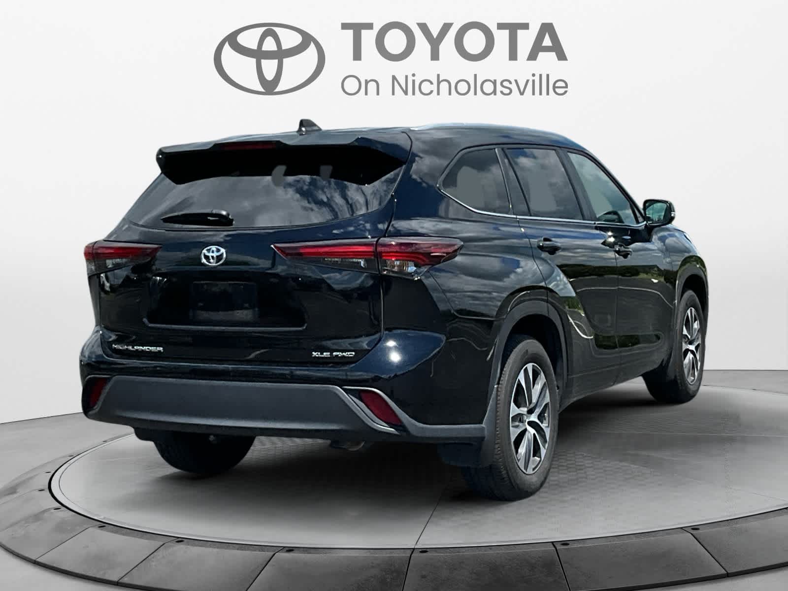 2024 Toyota Highlander XLE