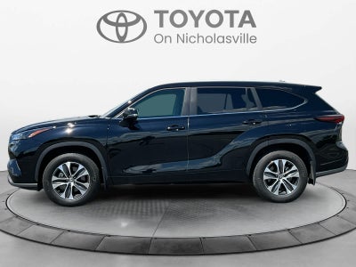 2024 Toyota Highlander XLE