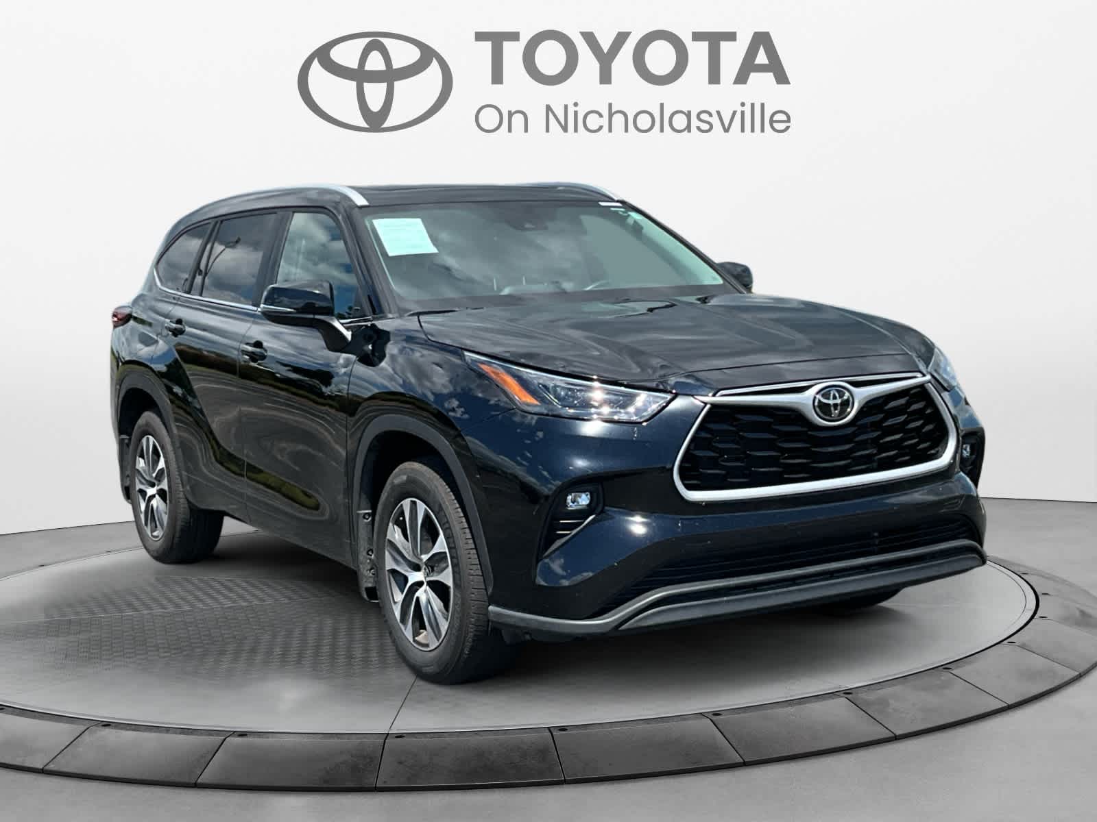2024 Toyota Highlander XLE