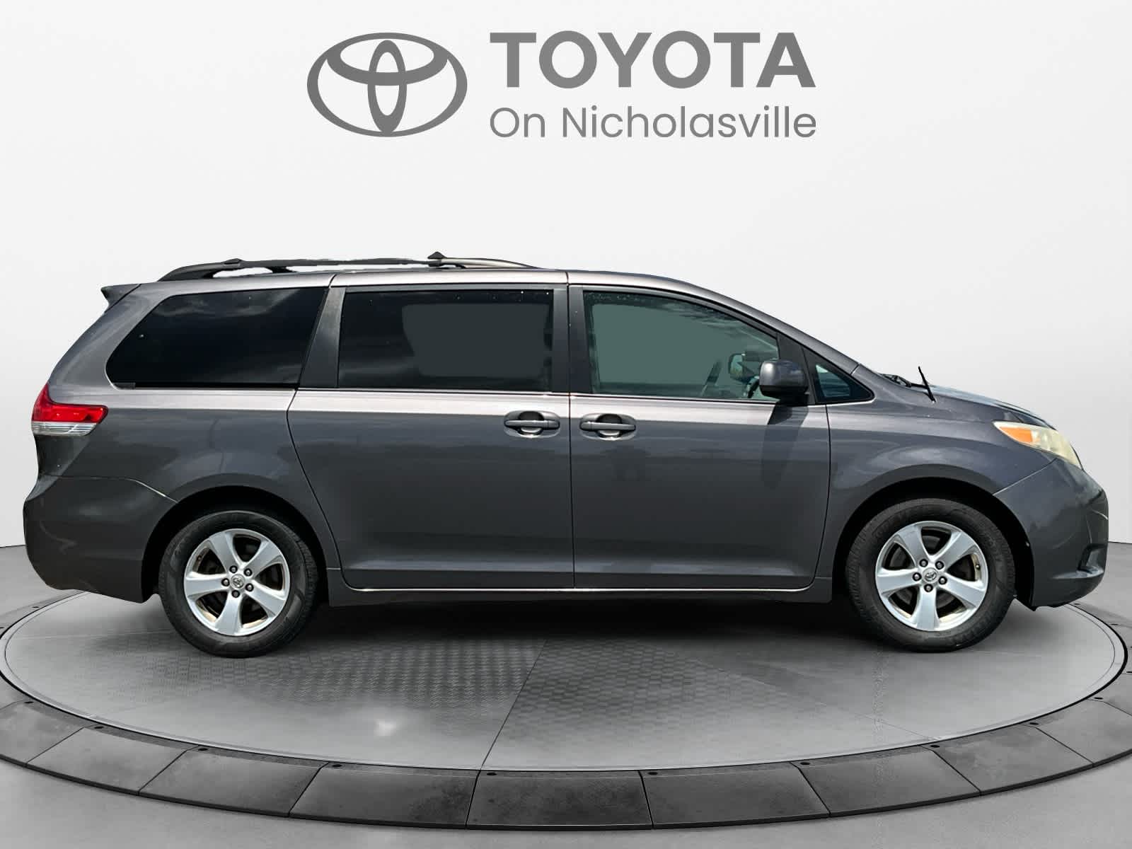 2012 Toyota Sienna LE