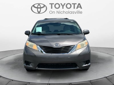2012 Toyota Sienna LE