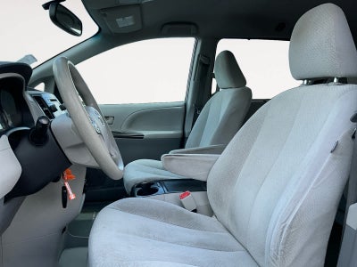 2012 Toyota Sienna LE