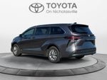 2022 Toyota Sienna LE