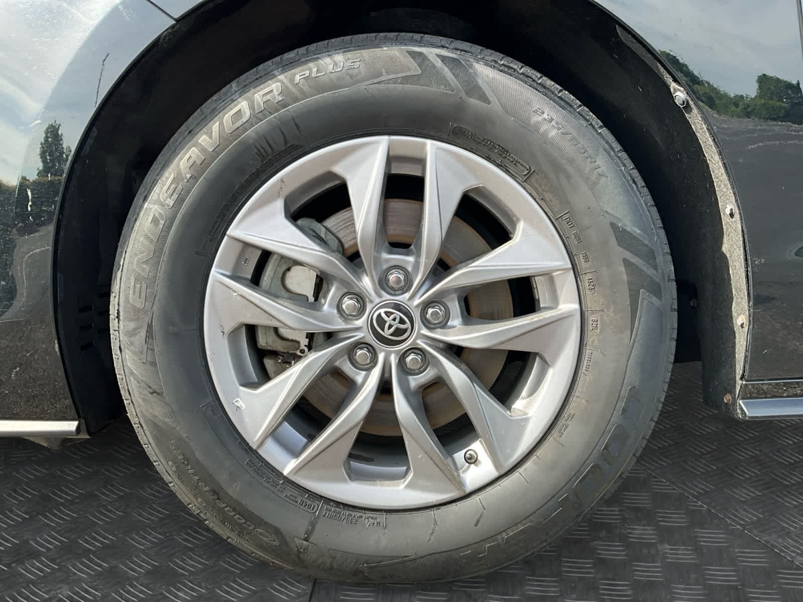 2022 Toyota Sienna LE