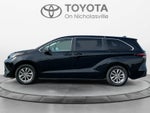 2022 Toyota Sienna LE