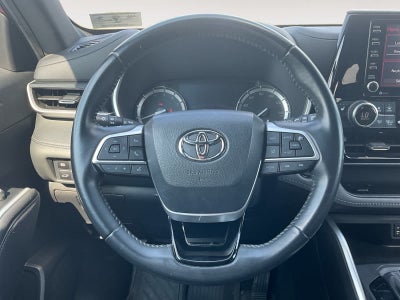 2022 Toyota Highlander XSE