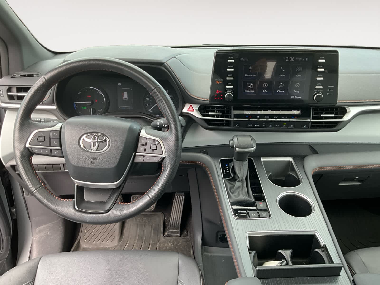 2024 Toyota Sienna XSE