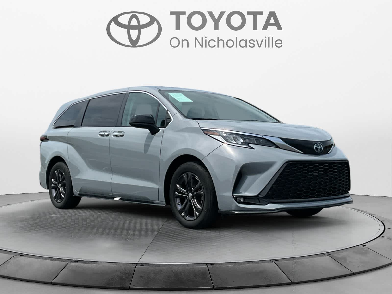 2024 Toyota Sienna XSE