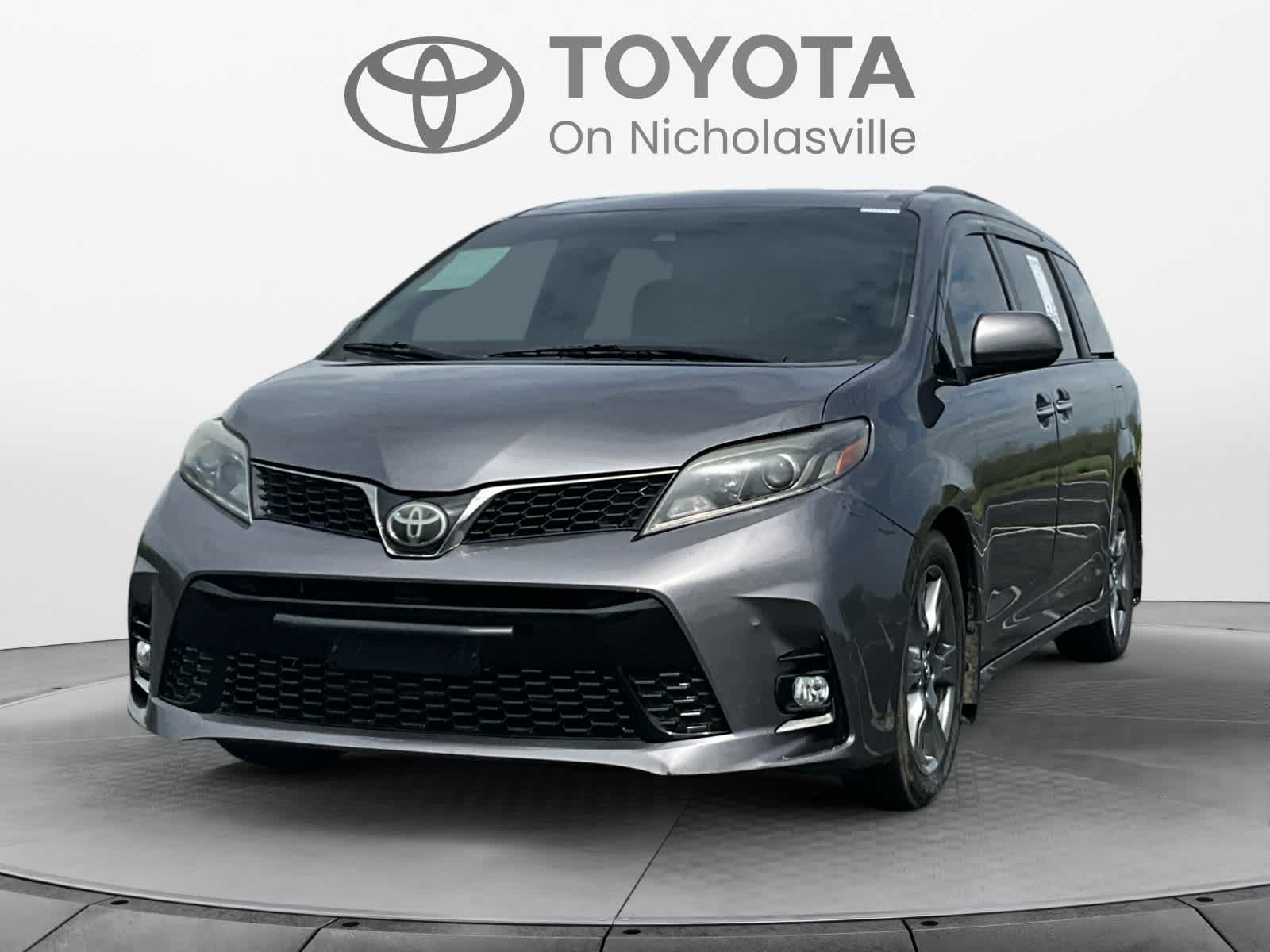 2018 Toyota Sienna SE Premium