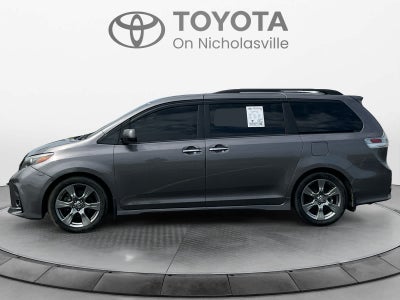 2018 Toyota Sienna SE Premium