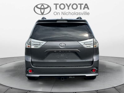 2018 Toyota Sienna SE Premium