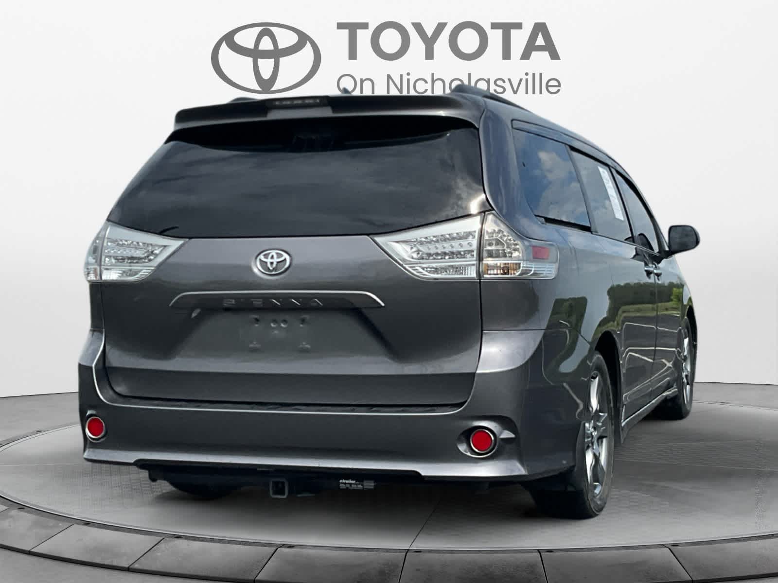 2018 Toyota Sienna SE Premium