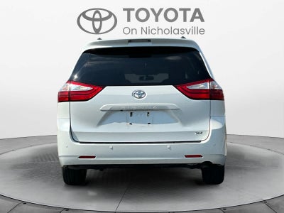 2016 Toyota Sienna XLE Premium