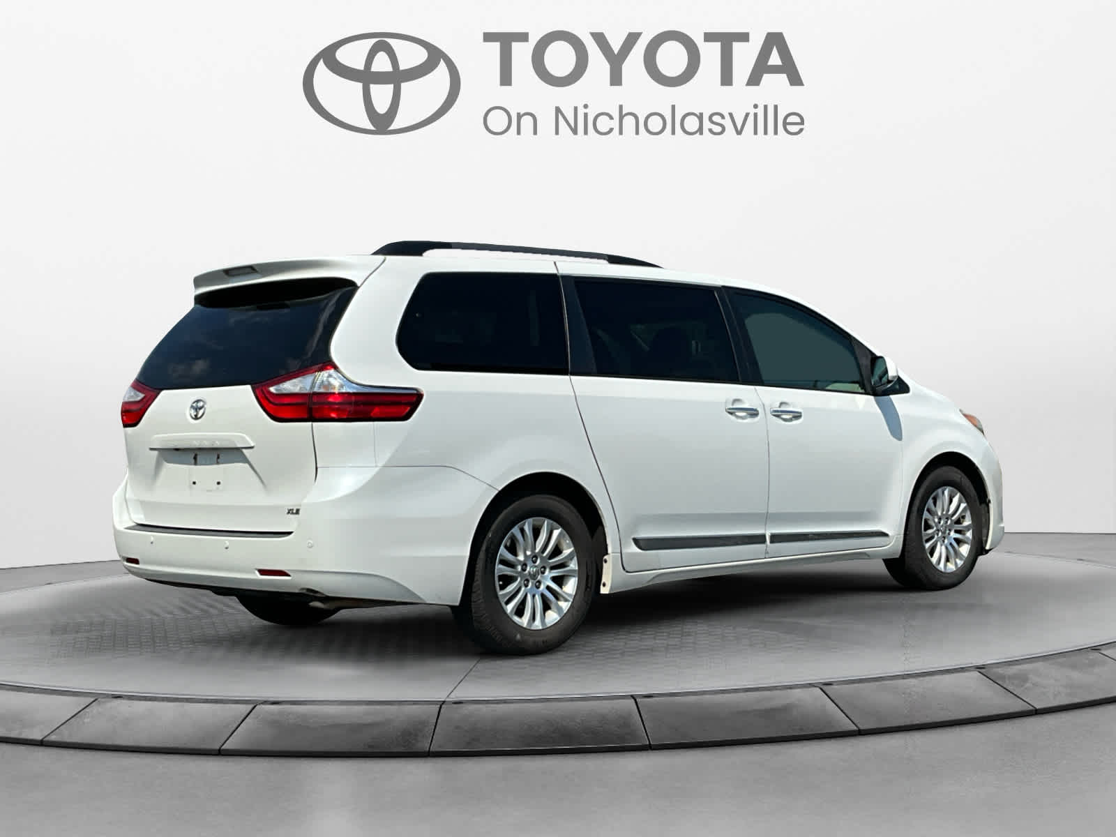 2016 Toyota Sienna XLE Premium