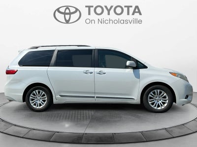 2016 Toyota Sienna XLE Premium