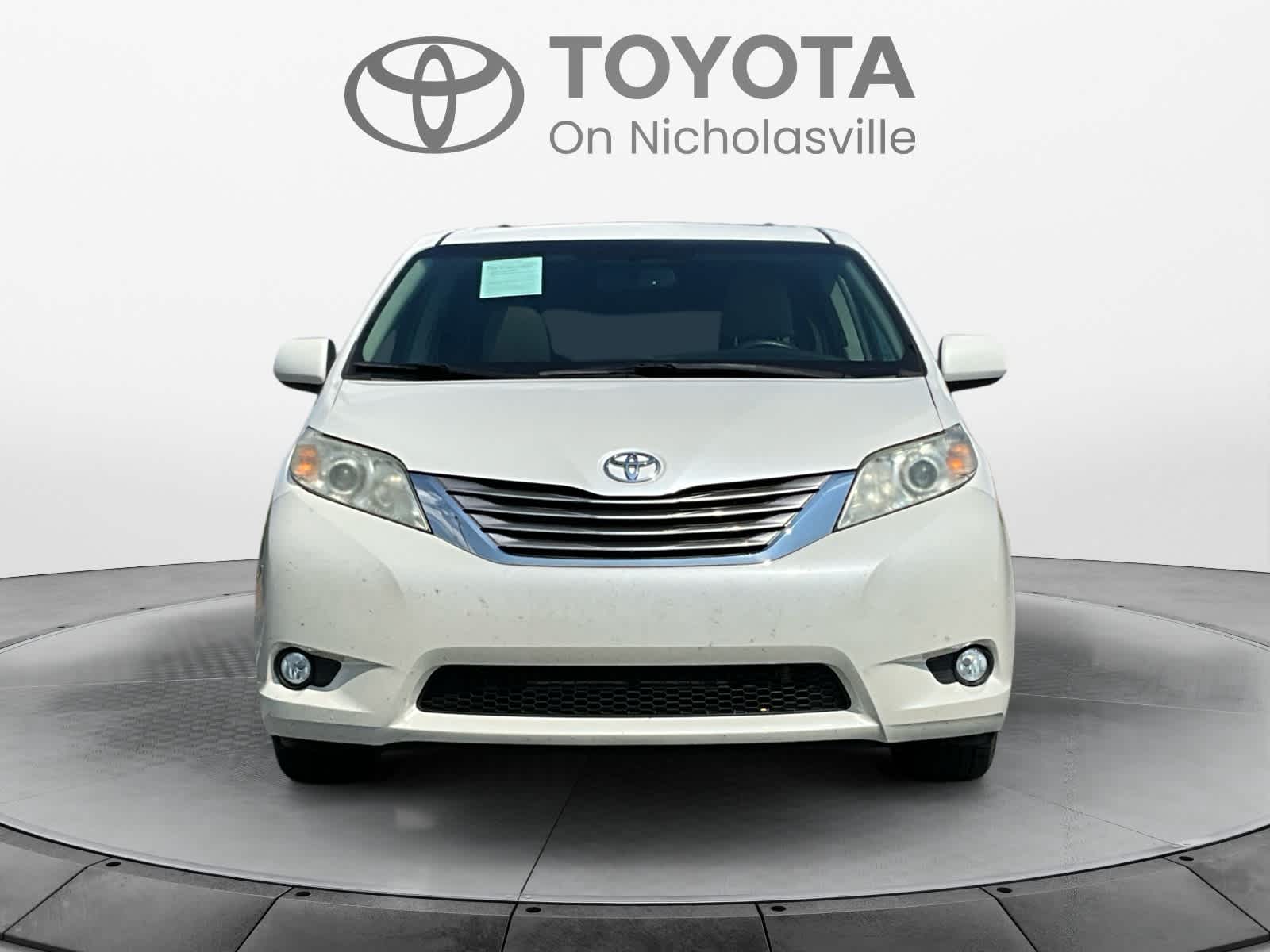 2016 Toyota Sienna XLE Premium