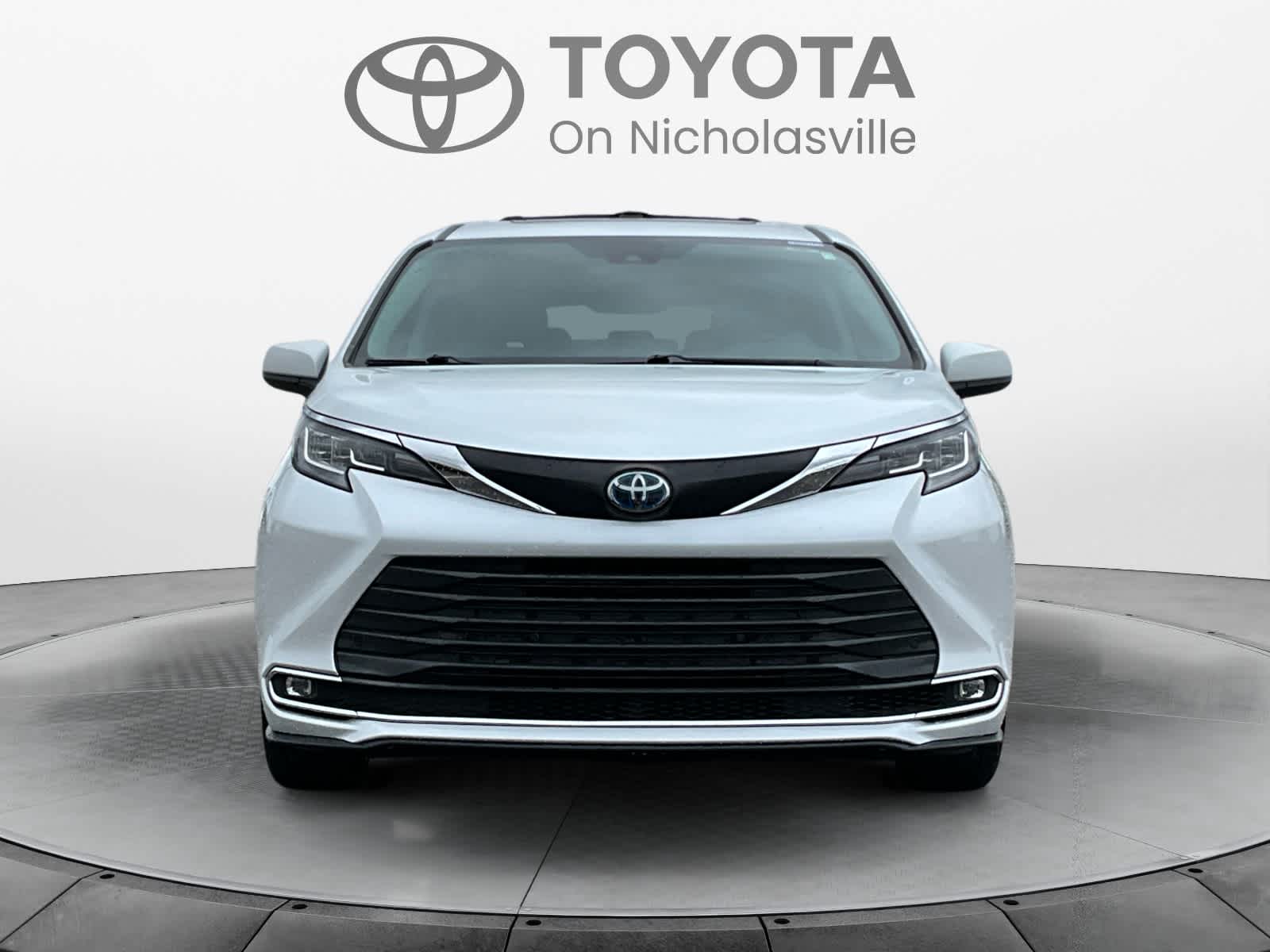 2022 Toyota Sienna XLE