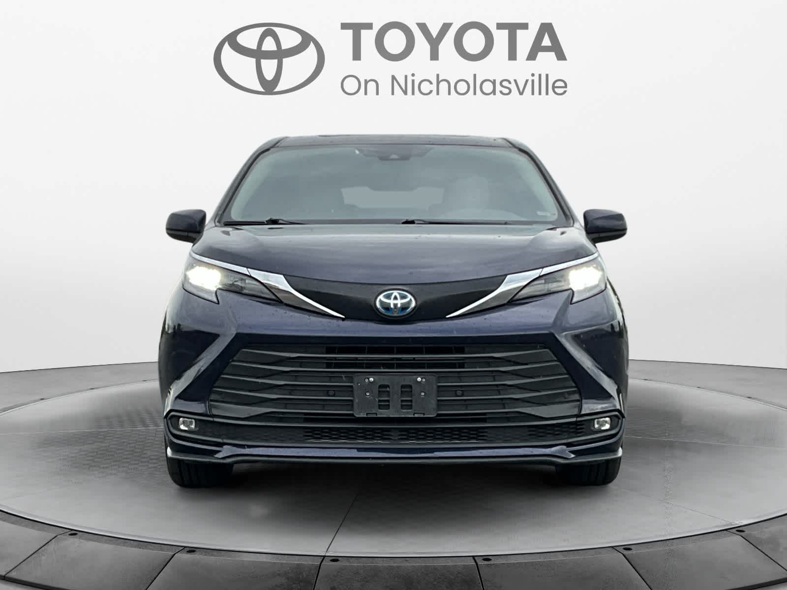 2025 Toyota Sienna XLE