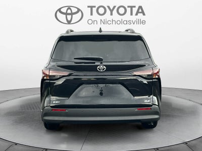 2026 Toyota Sienna XLE