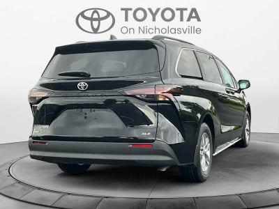 2026 Toyota Sienna XLE