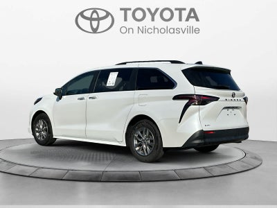 2026 Toyota Sienna XLE