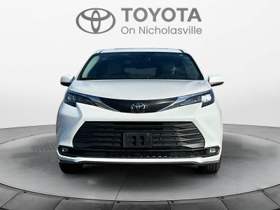 2026 Toyota Sienna XLE
