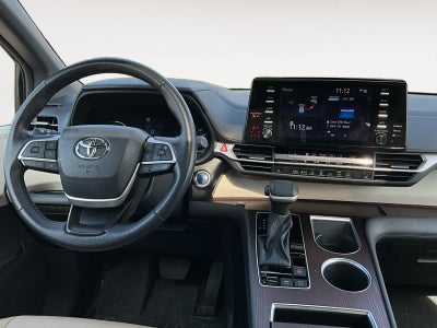 2024 Toyota Sienna XLE