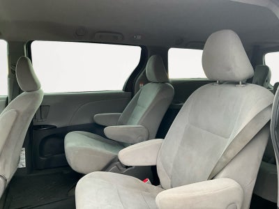 2016 Toyota Sienna L