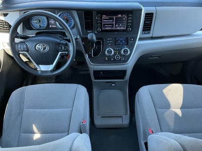 2020 Toyota Sienna L