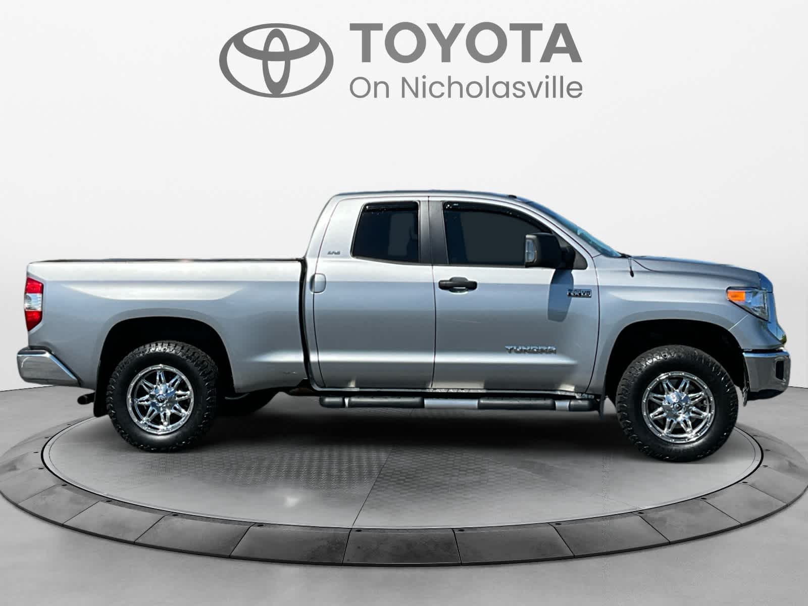 2014 Toyota Tundra SR5