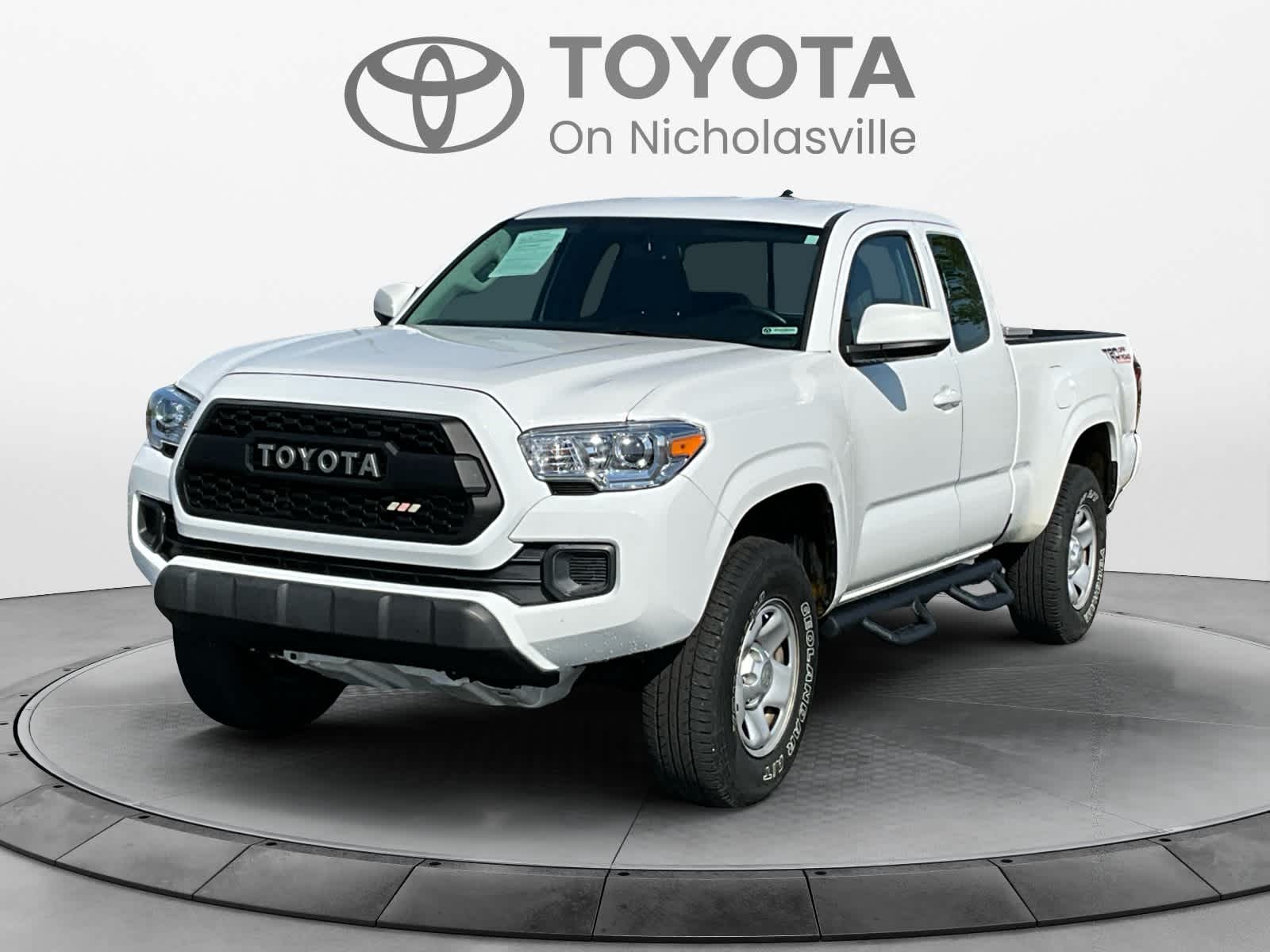 2017 Toyota Tacoma SR