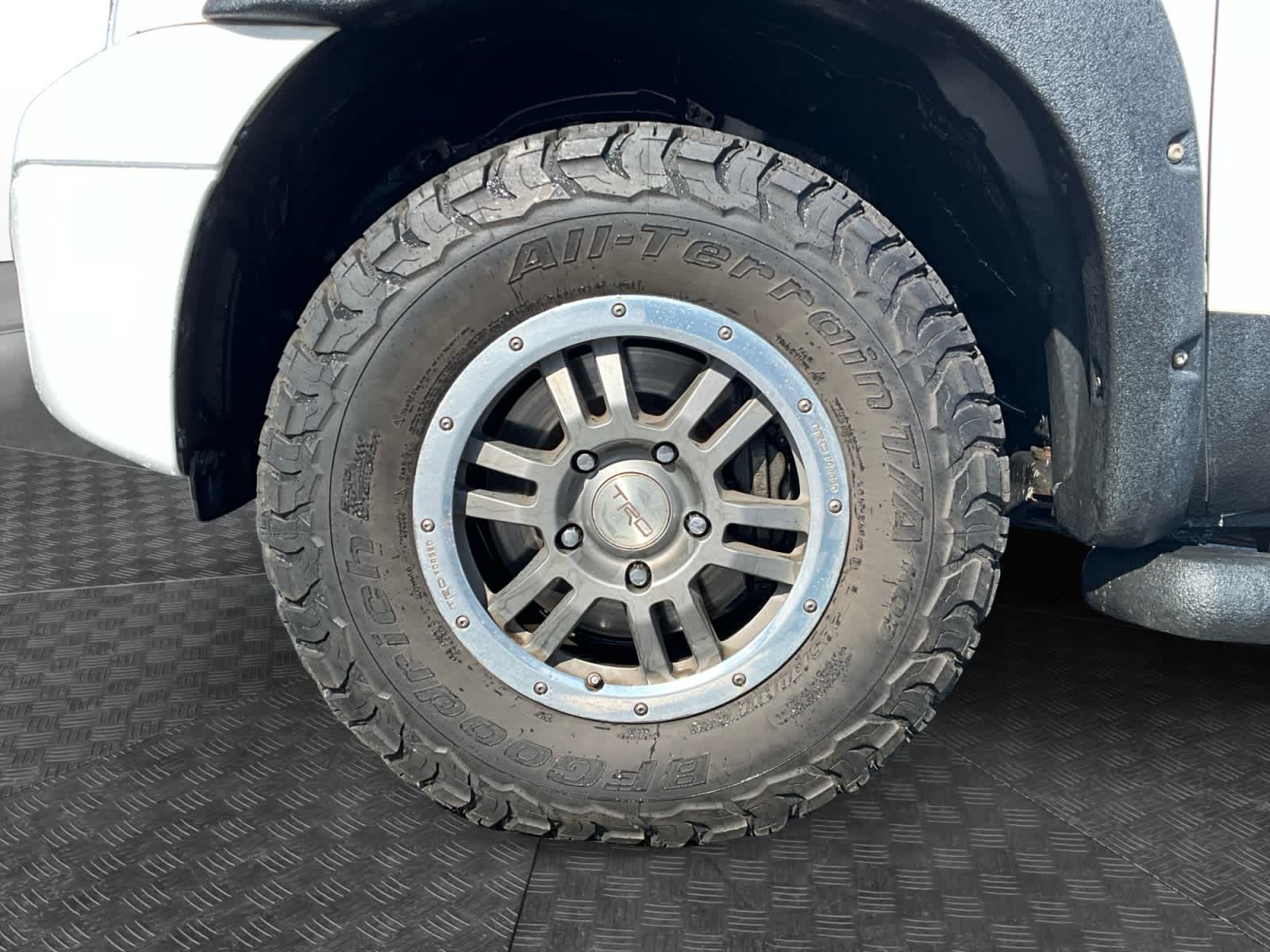 2013 Toyota Tundra Double Cab 5.7L FFV V8 6-Spd AT (Natl)