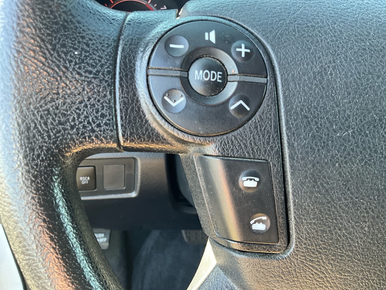 2013 Toyota Tundra Double Cab 5.7L FFV V8 6-Spd AT (Natl)