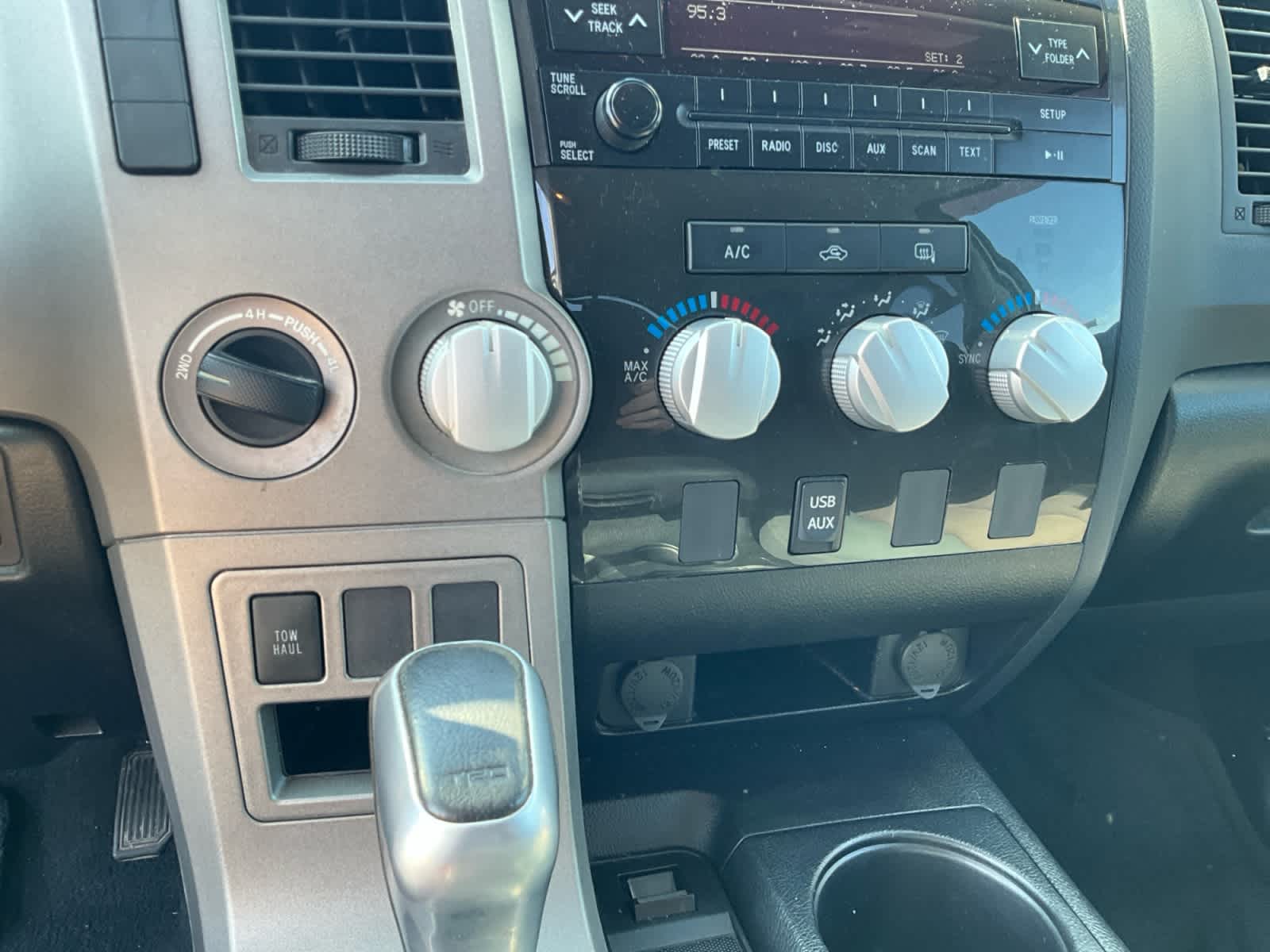 2013 Toyota Tundra Double Cab 5.7L FFV V8 6-Spd AT (Natl)