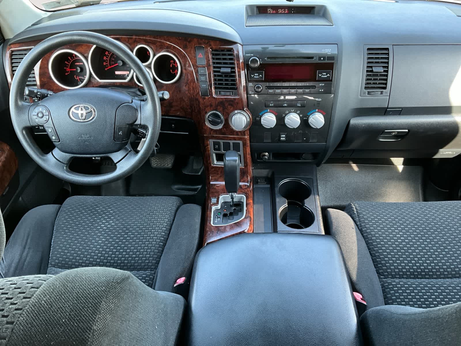 2010 Toyota Tundra Dbl 5.7L FFV V8 6-Spd AT (Natl)