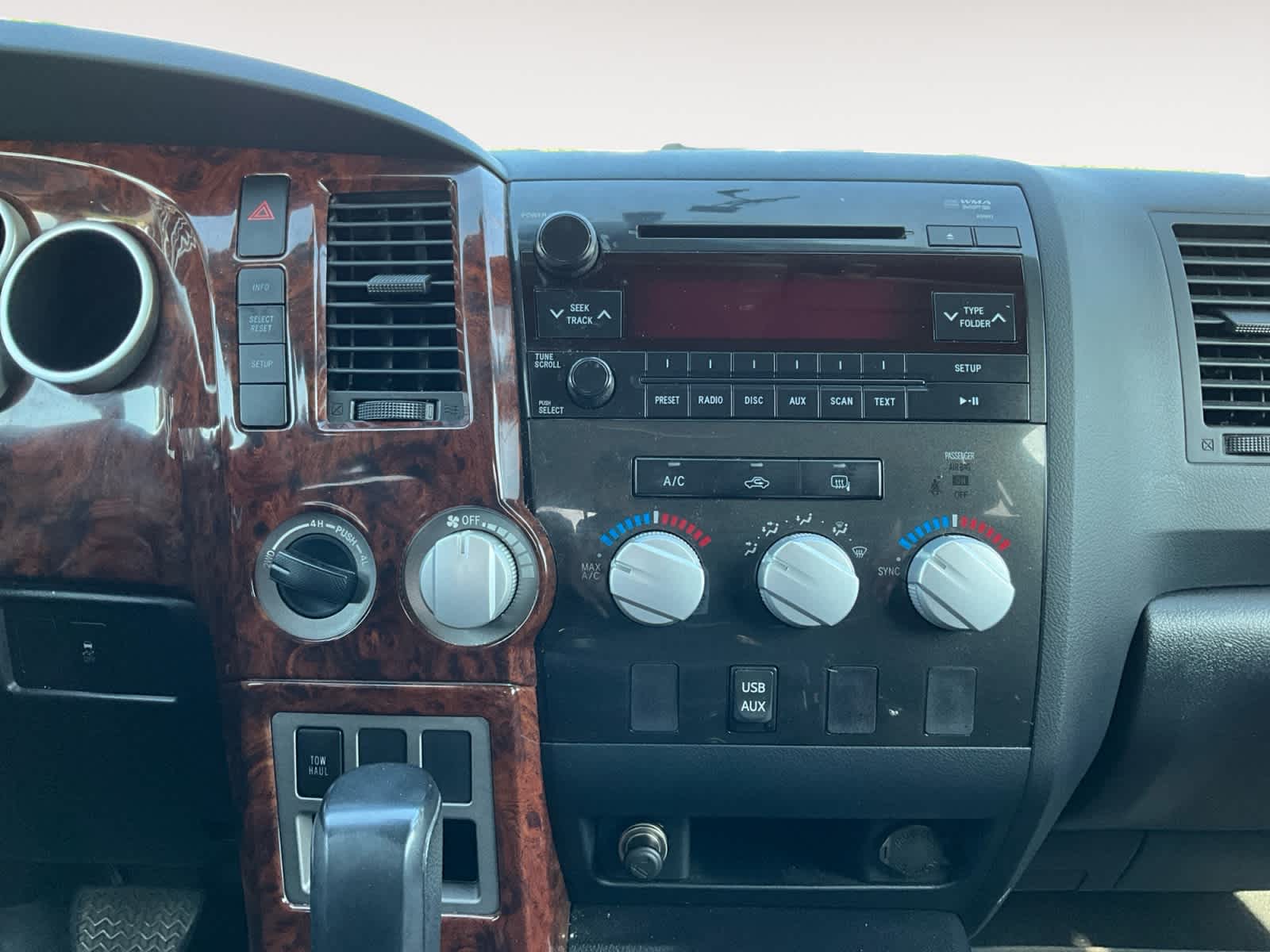 2010 Toyota Tundra Dbl 5.7L FFV V8 6-Spd AT (Natl)