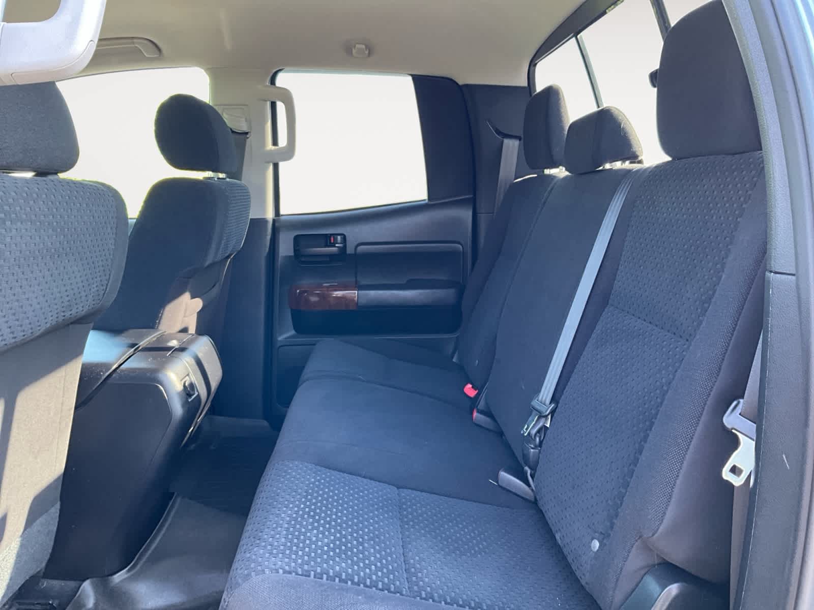 2010 Toyota Tundra Dbl 5.7L FFV V8 6-Spd AT (Natl)