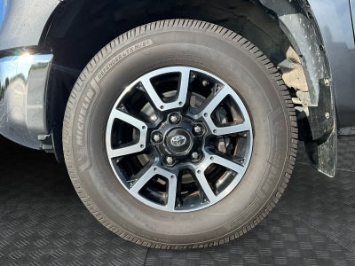 2017 Toyota Tundra SR5