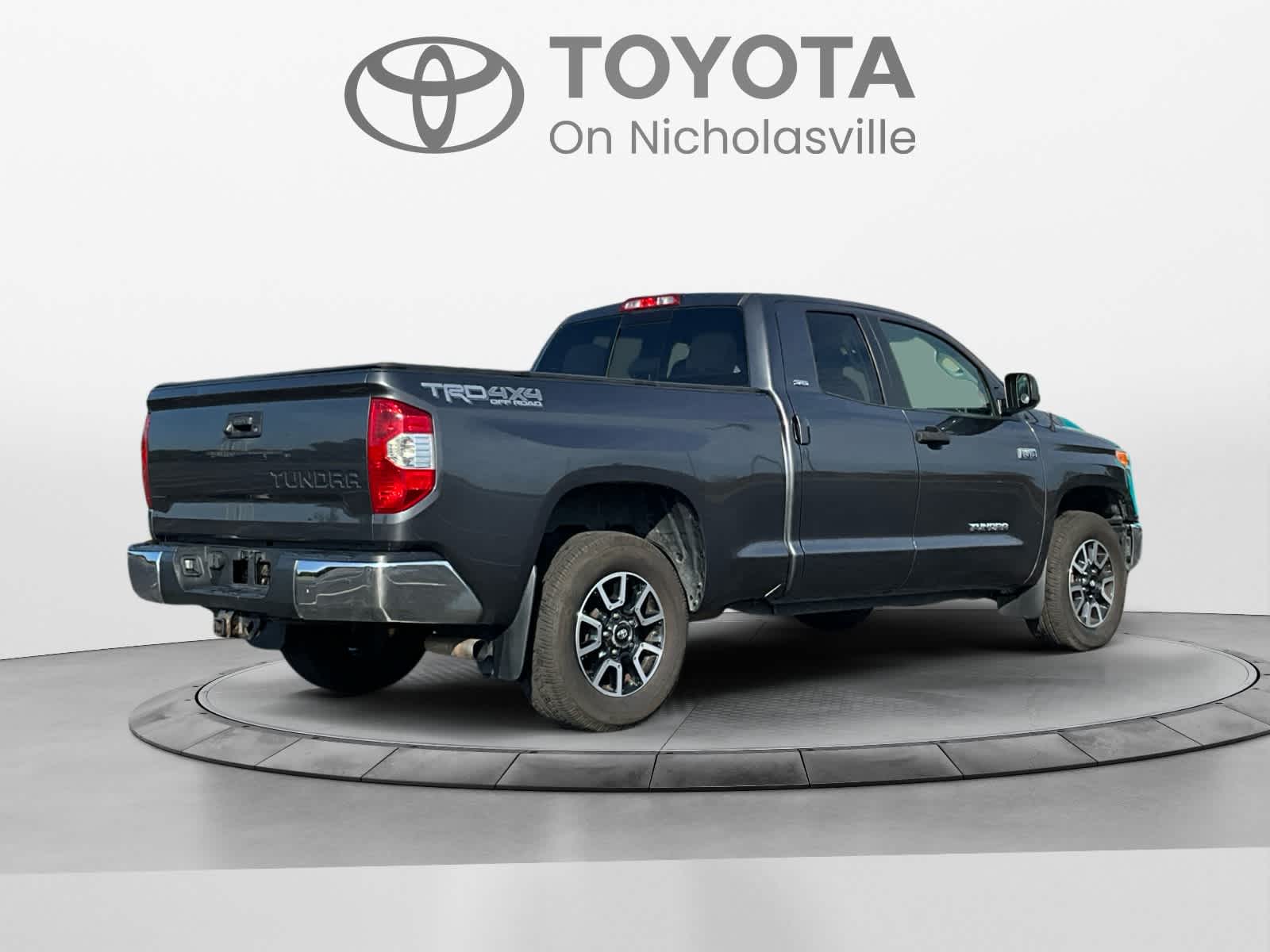 2017 Toyota Tundra SR5