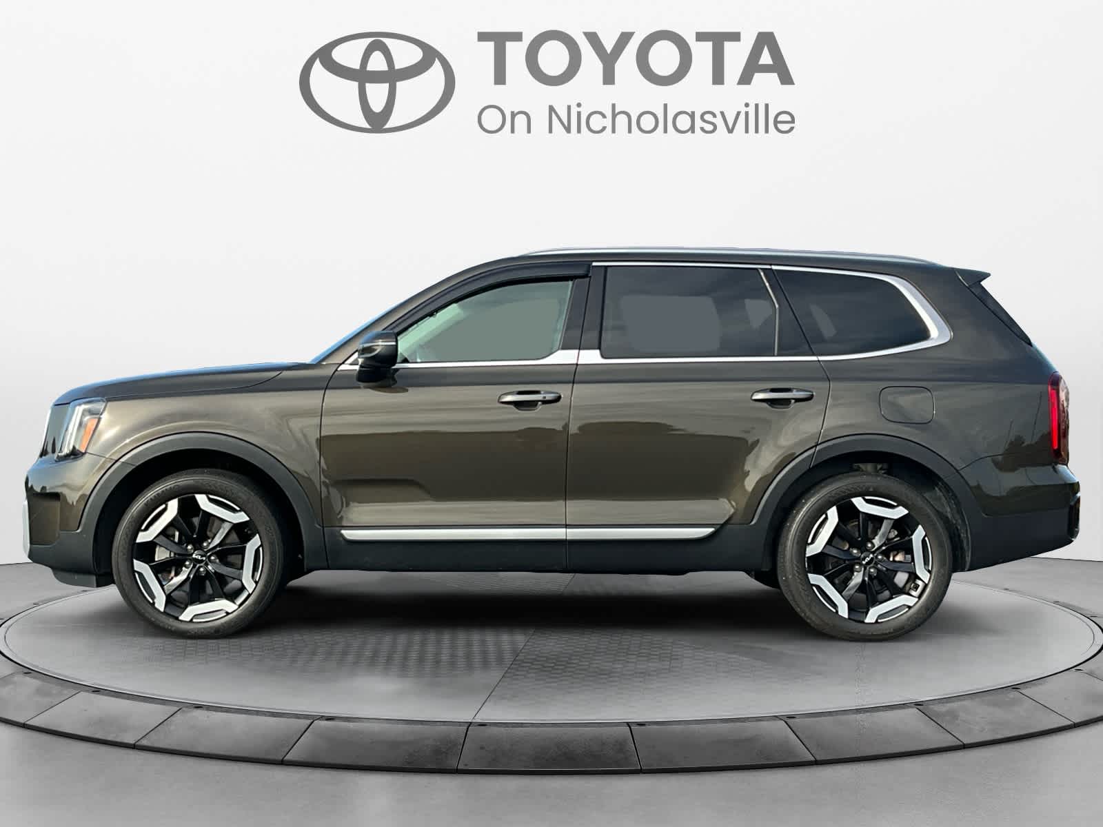 2024 Kia Telluride S